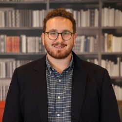Ben Zabelshansky headshot